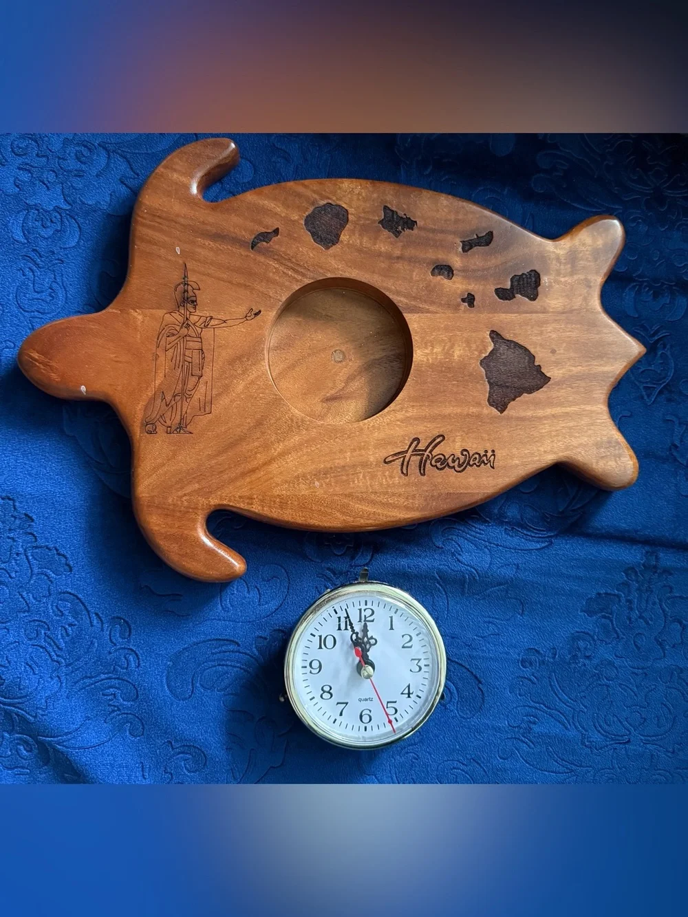 Hawaii King Kamehameha Koa Wood Clock Quartz Hand carved Hawaiian islands